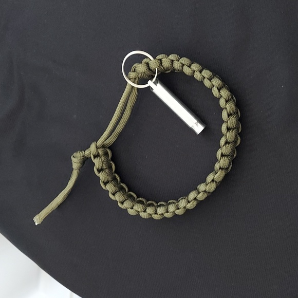 Survival Bracelet and Whistle (NEW) - Picture 3 of 10